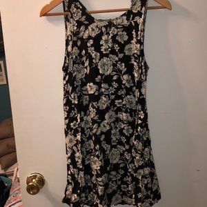 Forever 21 black and white floral sundress